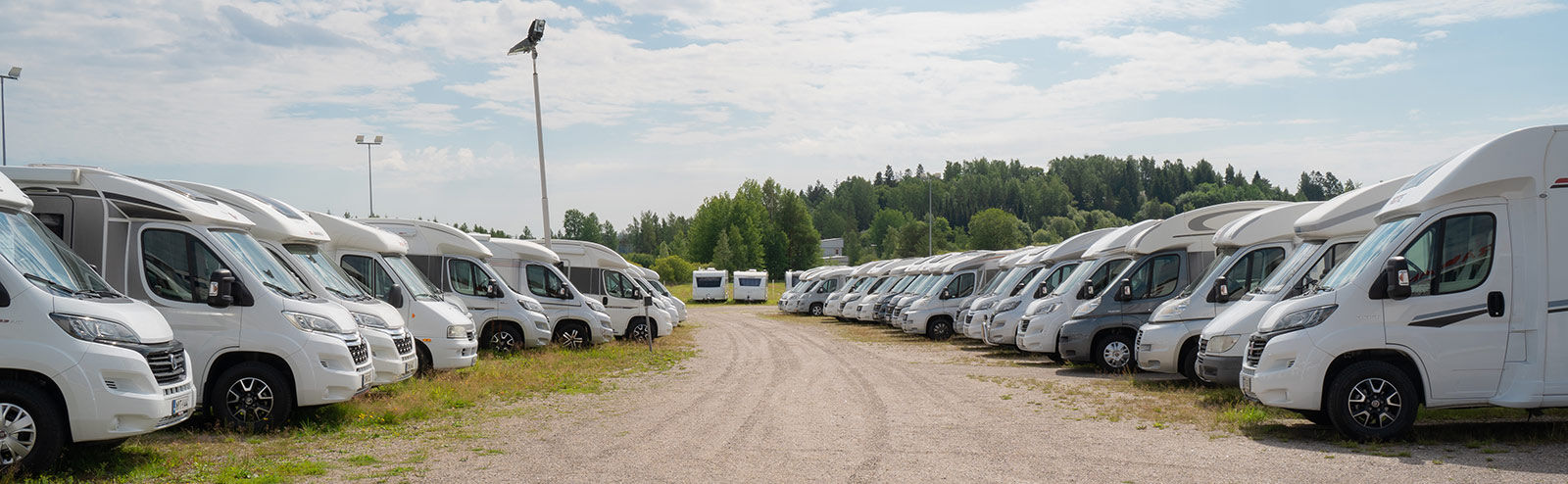 Rinta-Jouppi Caravan Vantaa – Tervetuloa ostoksille!