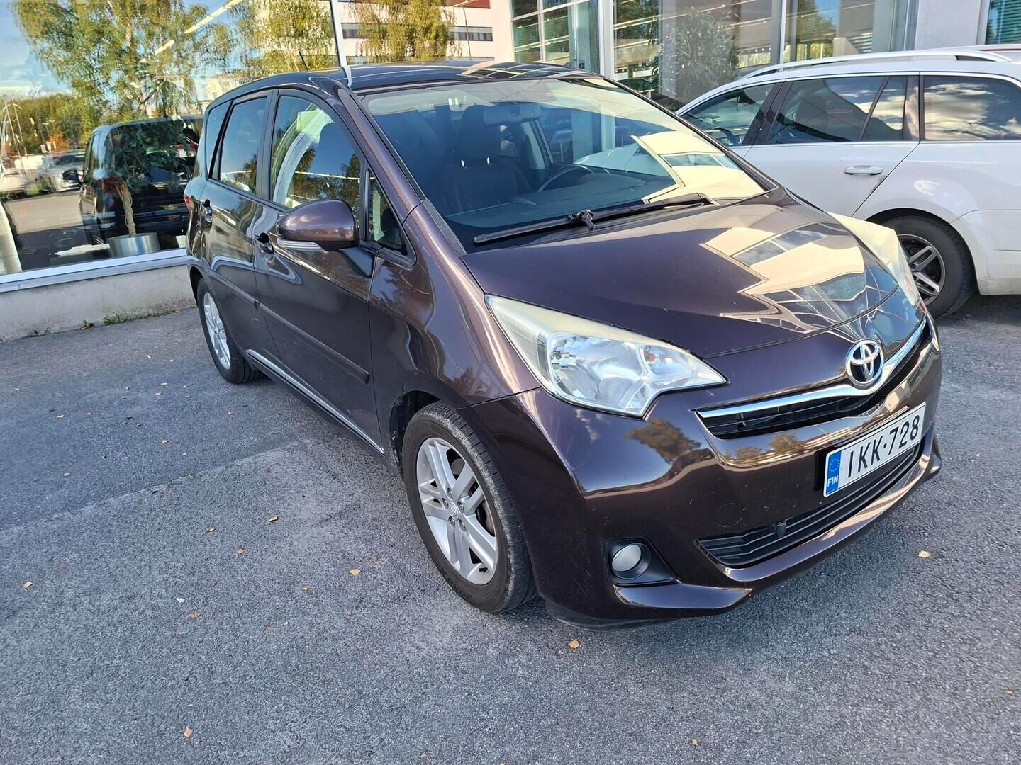 Toyota Verso-S 2011, kuva 1/8