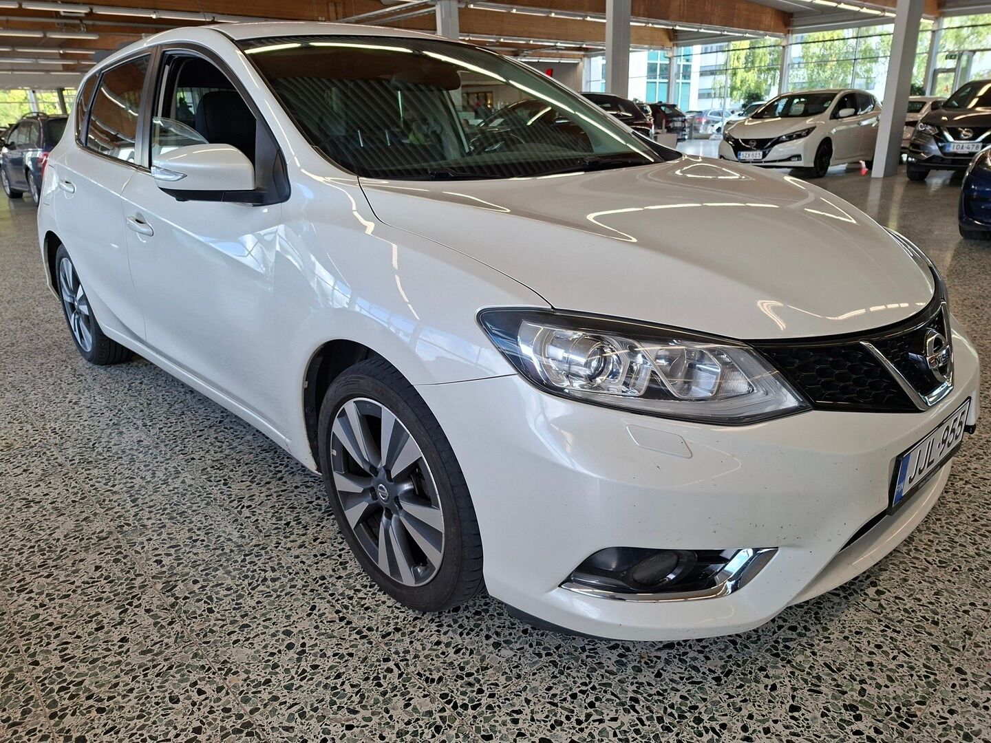 Nissan Pulsar dCi 110 Tekna 6M/T Leather 2015, kuva 1/26