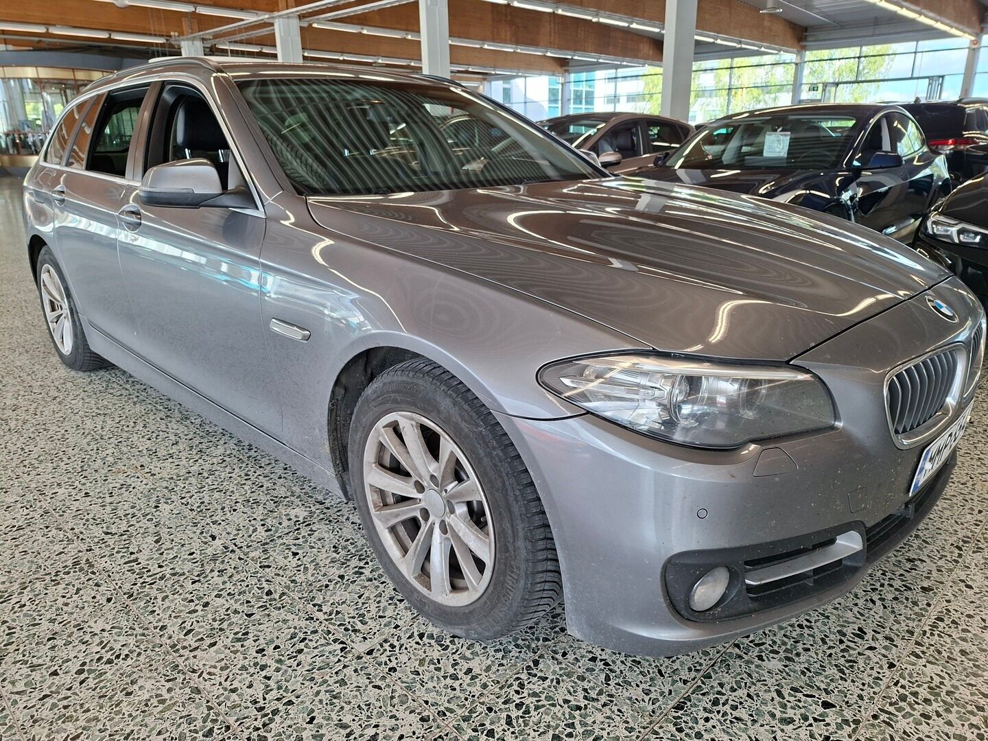 BMW 520 2016, kuva 1/28