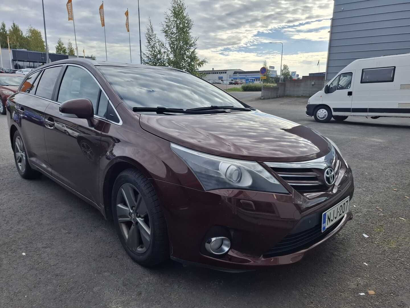 Toyota Avensis 2015, photo 1/4
