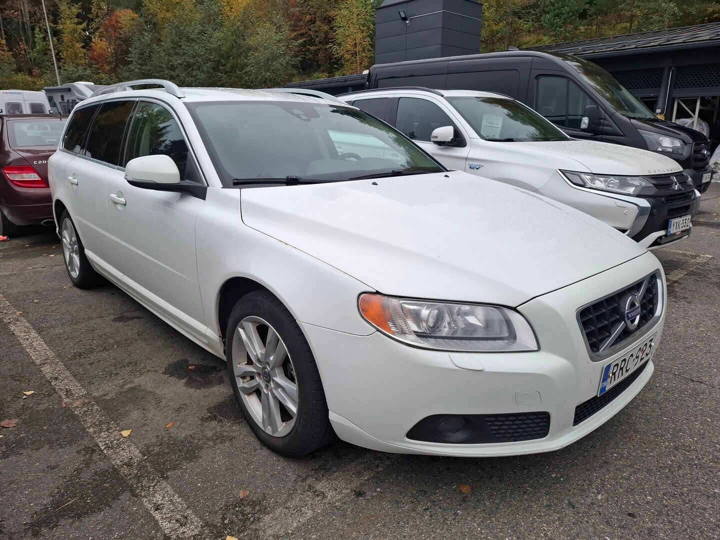 Volvo V70 D3 Summum Edition aut 2013, kuva 1/8